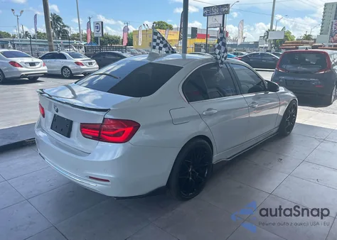 2017 BMW 330 Xi z USA, uszkodzony, nr VIN WBA8D9G33HNU62978